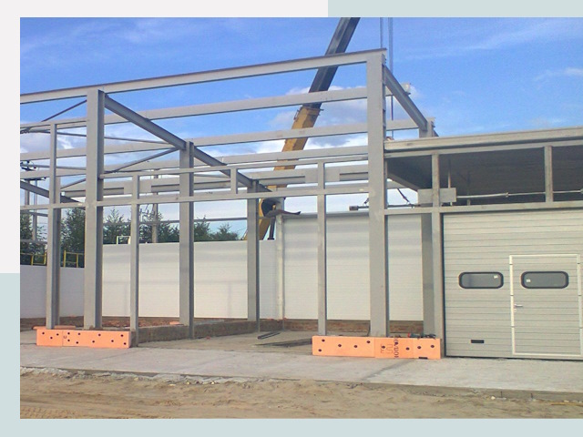 Строительство автосервисов от СтальСтрой-Днс по цене 608 руб.